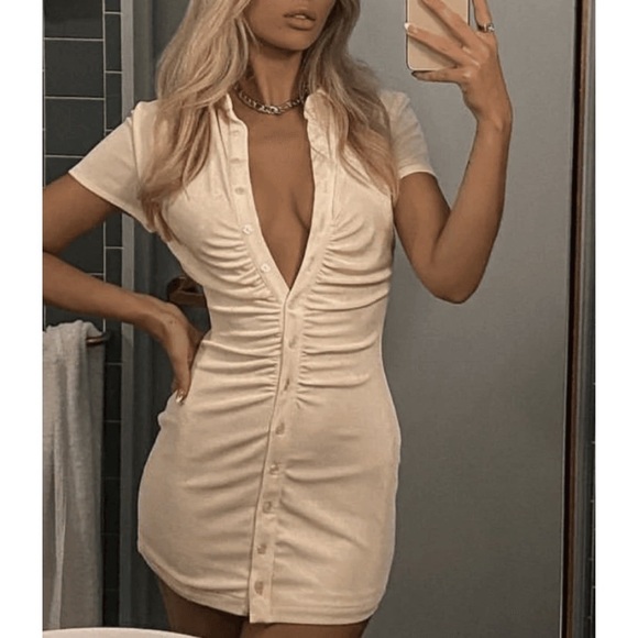 NEW With Jéan Alexa Mini Dress Ruched Button Down Buttercream - Picture 4 of 14